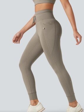 HALARA High-Waisted Striped Leggings with Side Pockets - Taupe/White -runs small